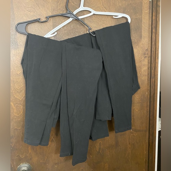 No Boundaries Pants - 4) Four no boundaries (size 3-5) smll black leggings